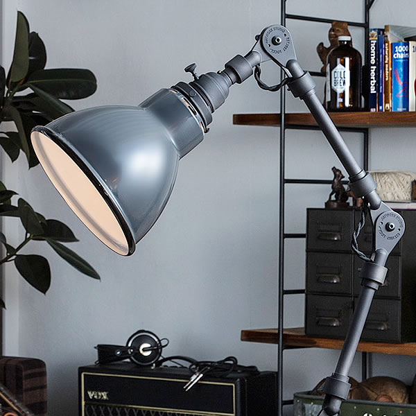 アートワークスタジオ Art Work Studio Steel Series Desk Lamp エンジニアデスクランプ 電球なし Aw 0438v Me Aw 0072d Gy 送料無料 モダン照明器具 おしゃれ 照明 ライト 壁面 壁掛け シンプル ライト ブラック Led電球可 Led対応 輸入家具 雑貨の専門店 E木楽